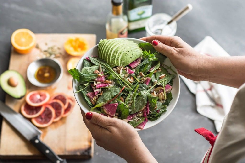 Salad with radishes and avocados
