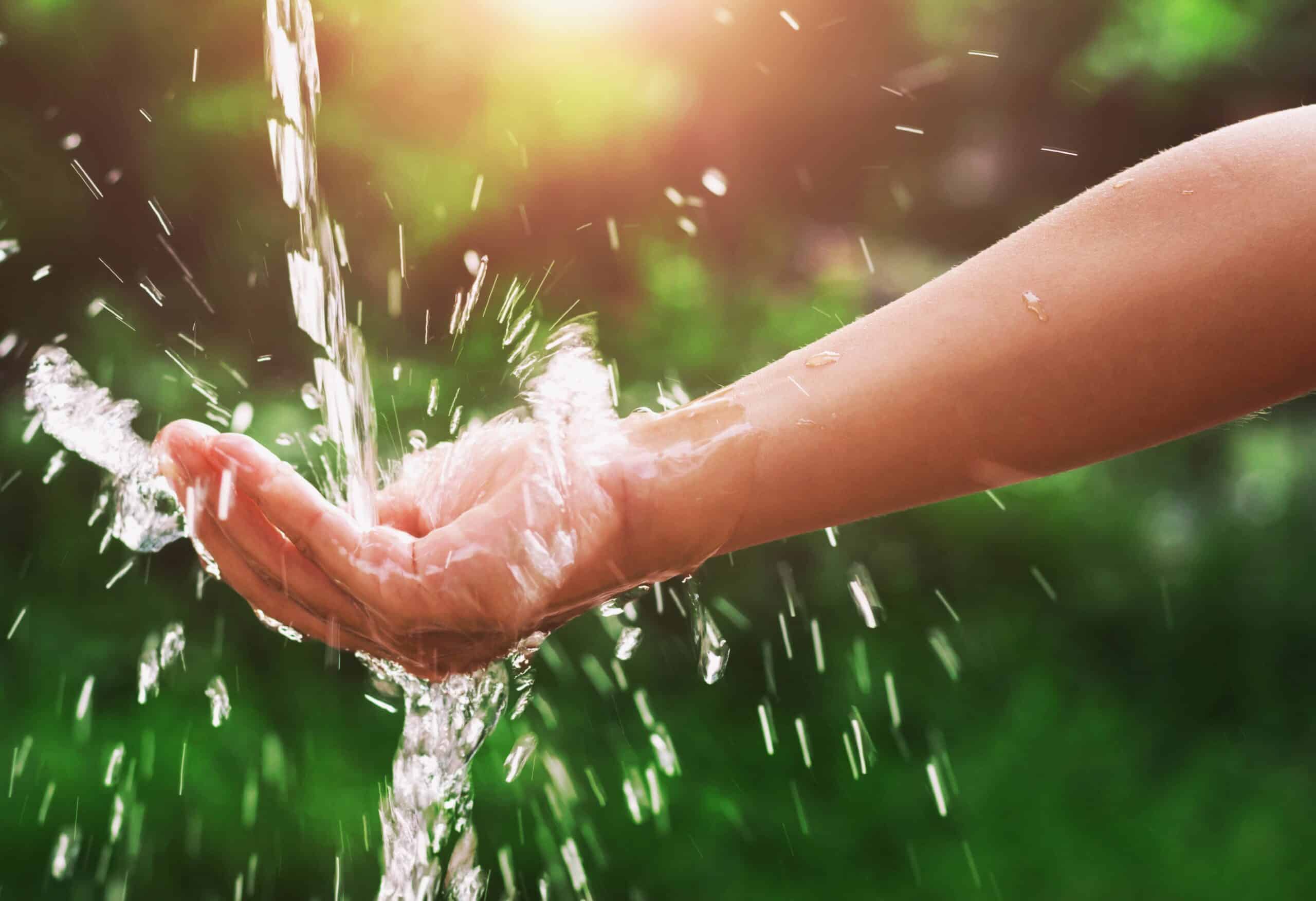Water Calculator Hand