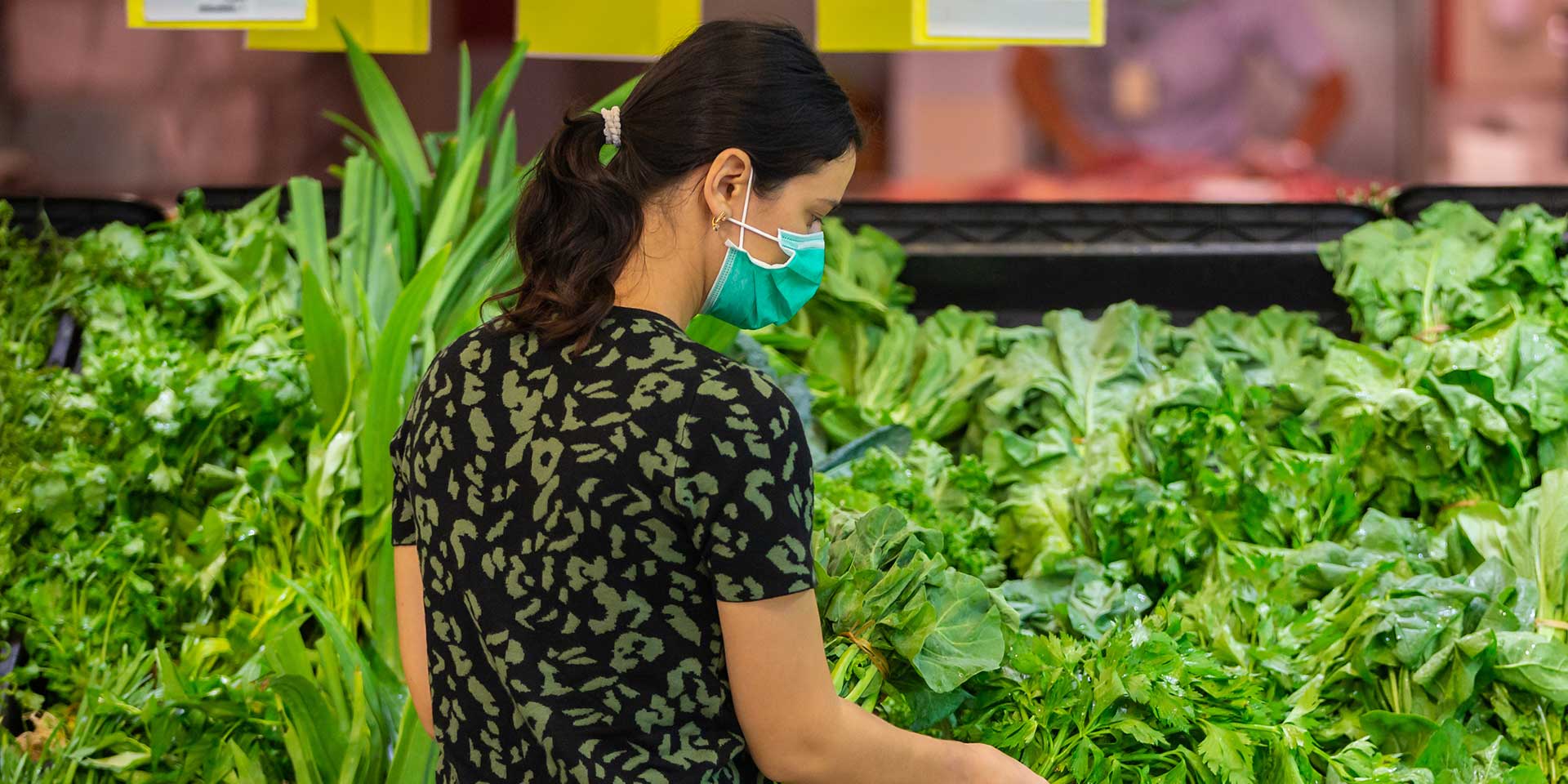 supporting sustainable food systems at farmers market